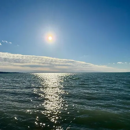 Vakantiehuis Agica Nyaralo Balatonkenese